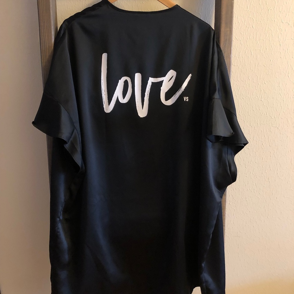 Victoria Secret Robe - Picture 7 of 7